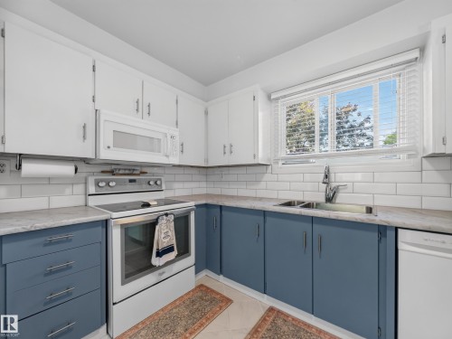 17 15710 Beaumaris Road, Edmonton, AB 