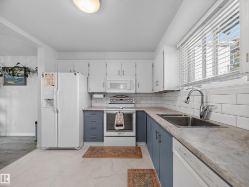 17 15710 Beaumaris Road, Edmonton, AB 