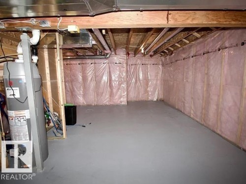 29 Santana, Fort Saskatchewan, AB 