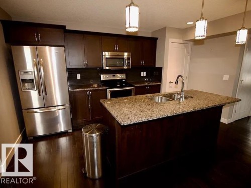 29 Santana, Fort Saskatchewan, AB 