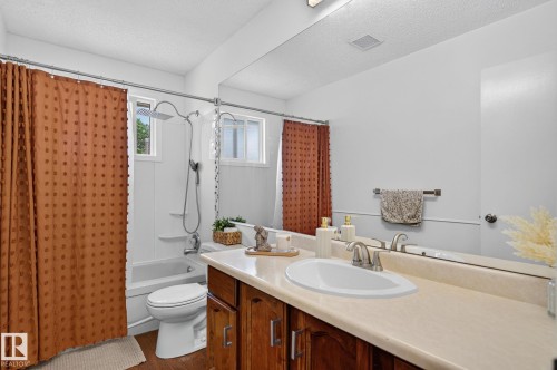Bathroom - 14612 29 Street Nw, Edmonton, AB 