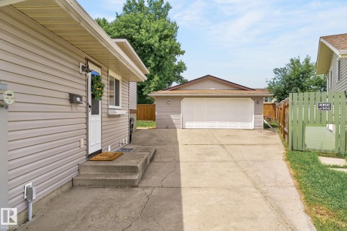 Garage - 14612 29 Street Nw, Edmonton, AB 