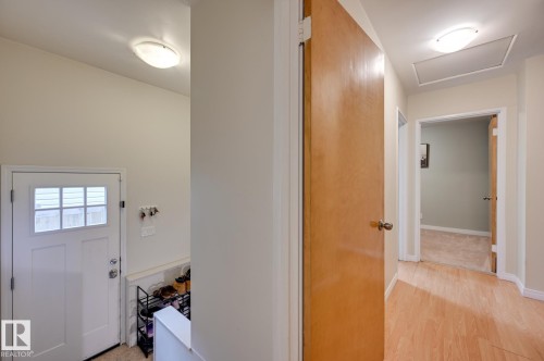 7527 78 Avenue, Edmonton, AB - Indoor Photo Showing Other Room