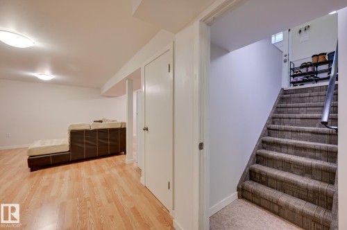 7527 78 Avenue, Edmonton, AB - Indoor Photo Showing Other Room