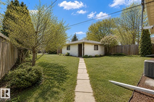 7527 78 Avenue, Edmonton, AB - Outdoor
