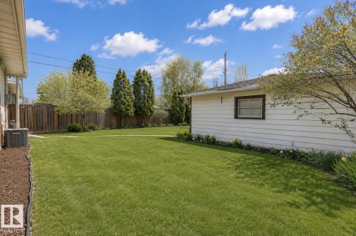 7527 78 Avenue, Edmonton, AB - Outdoor