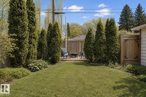7527 78 Avenue, Edmonton, AB - Outdoor