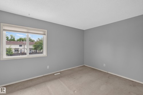 Empty room - 178 Tudor Lane, Edmonton, AB 