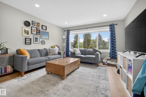 4336 116 Street, Edmonton, AB - Indoor Photo Showing Living Room