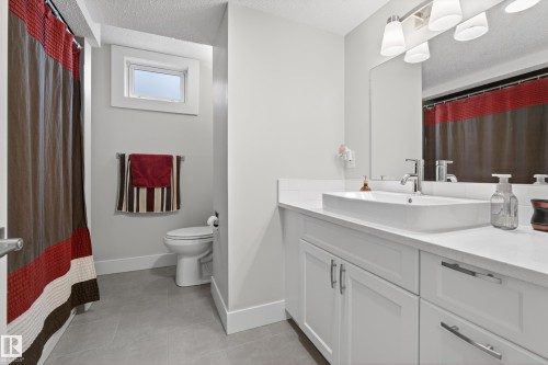 4336 116 Street, Edmonton, AB - Indoor Photo Showing Bathroom