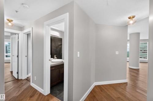 2902 10152 104 Street, Edmonton, AB 