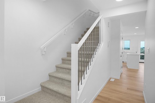 33 1430 Aster Way, Edmonton, AB 