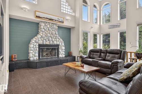 229 Wilson Lane, Edmonton, AB 