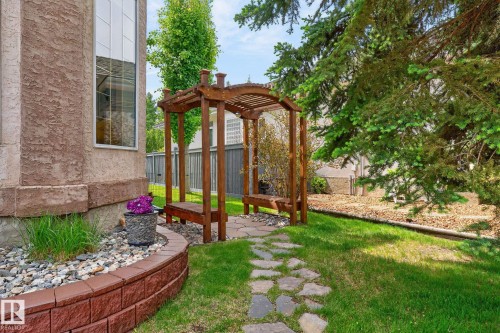 229 Wilson Lane, Edmonton, AB 