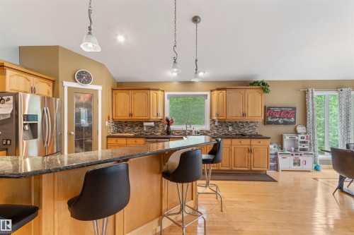 #302 49006 Range Road 73, Rural Brazeau County, AB - Indoor Photo Showing Kitchen With Stainless Steel Kitchen With Upgraded Kitchen