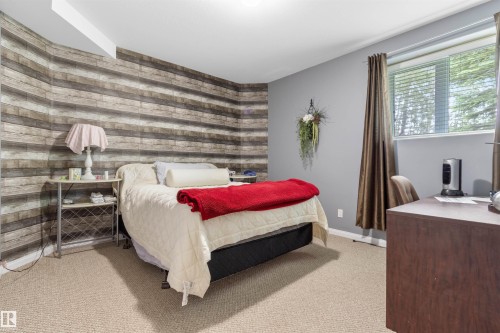 #302 49006 Range Road 73, Rural Brazeau County, AB - Indoor Photo Showing Bedroom