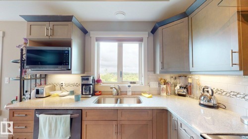 202 5201 Brougham Drive, Drayton Valley, AB 