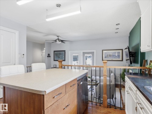 3 Fairfax Crescent, St. Albert, AB - Indoor Photo Showing Kitchen