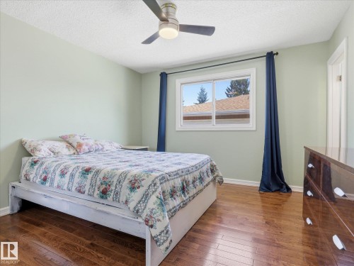 3 Fairfax Crescent, St. Albert, AB - Indoor Photo Showing Bedroom