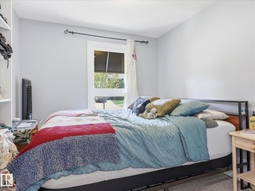 3 Fairfax Crescent, St. Albert, AB - Indoor Photo Showing Bedroom
