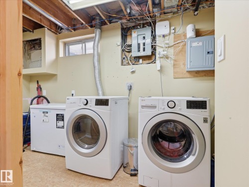 3 Fairfax Crescent, St. Albert, AB - Indoor Photo Showing Laundry Room