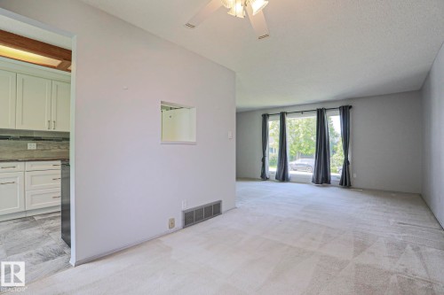 4 Goebel Close, Spruce Grove, AB 