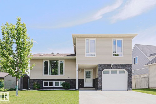 4 Goebel Close, Spruce Grove, AB 