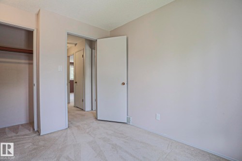 4 Goebel Close, Spruce Grove, AB 
