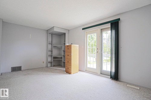 4 Goebel Close, Spruce Grove, AB 