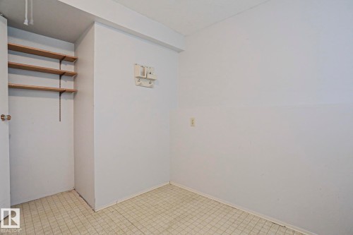 4 Goebel Close, Spruce Grove, AB 