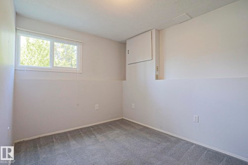 4 Goebel Close, Spruce Grove, AB 