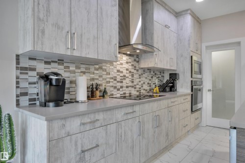 5426 66 Street, Beaumont, AB - Indoor Photo Showing Kitchen