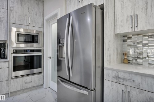 5426 66 Street, Beaumont, AB - Indoor Photo Showing Kitchen With Stainless Steel Kitchen