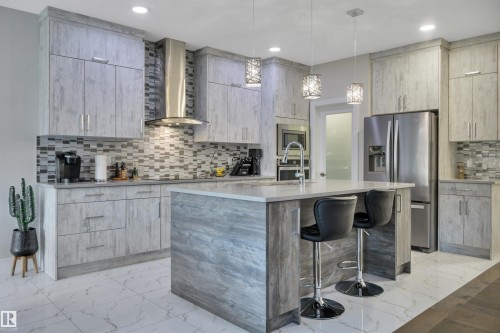 5426 66 Street, Beaumont, AB - Indoor Photo Showing Kitchen With Stainless Steel Kitchen With Upgraded Kitchen