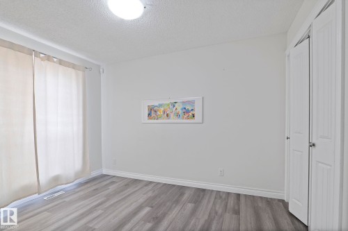 11918 68 Street, Edmonton, AB 