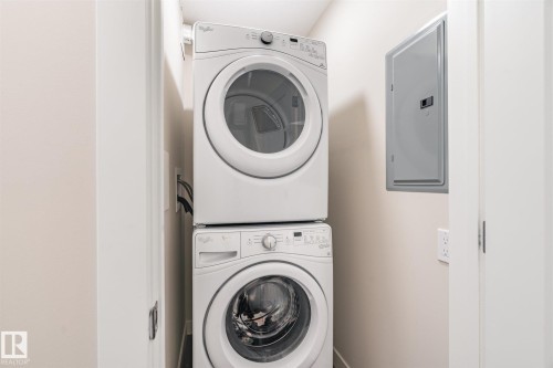 #210 1029 173 St Sw, Edmonton, AB - Indoor Photo Showing Laundry Room