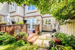 102 ROYAL Terrace  Edmonton, AB T6J 4R2