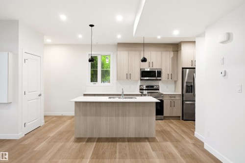9747 65 Avenue, Edmonton, AB 