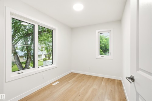 9747 65 Avenue, Edmonton, AB 