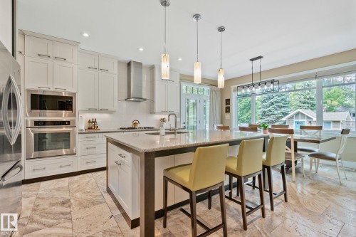 7504 142A St Nw, Edmonton, AB 