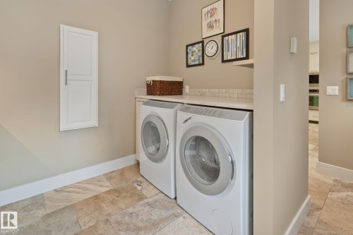 7504 142A St Nw, Edmonton, AB 
