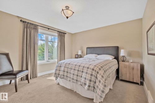 7504 142A St Nw, Edmonton, AB 