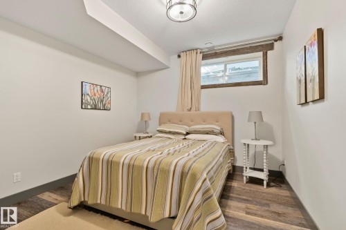 7504 142A St Nw, Edmonton, AB 