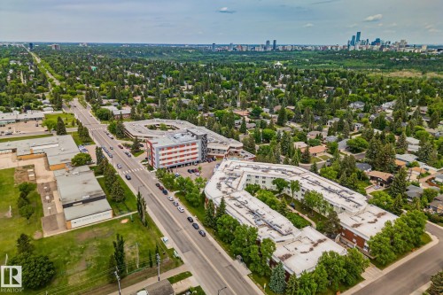 7504 142A St Nw, Edmonton, AB 