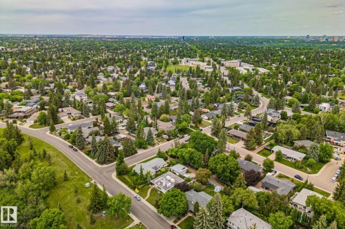 7504 142A St Nw, Edmonton, AB 