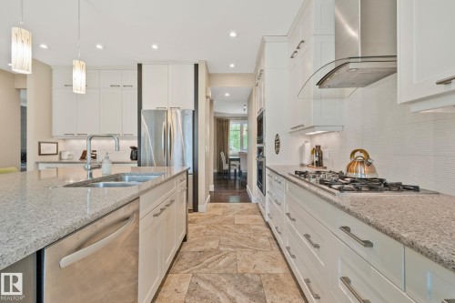 7504 142A St Nw, Edmonton, AB 