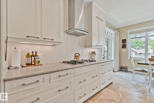 7504 142A St Nw, Edmonton, AB 