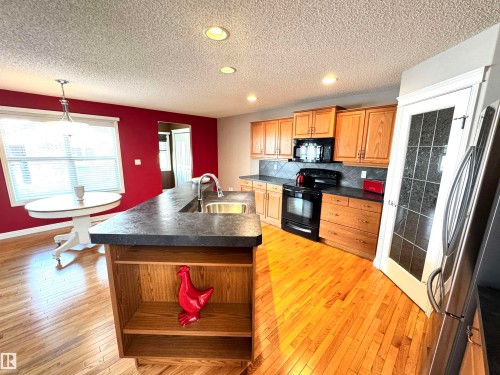 2523 Pegasus Boulevard, Edmonton, AB 