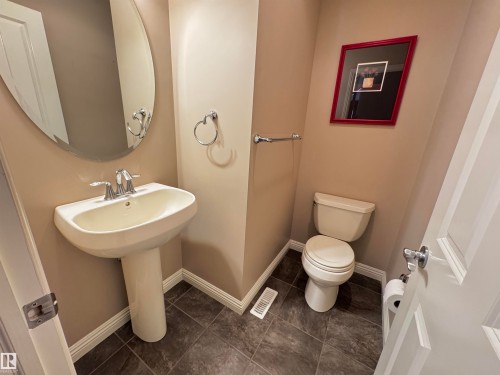 2523 Pegasus Boulevard, Edmonton, AB 