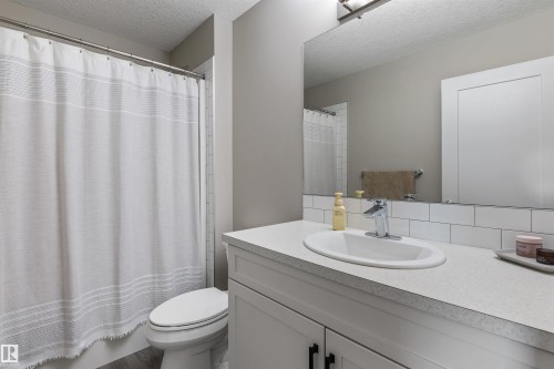 12833 205 Street, Edmonton, AB 